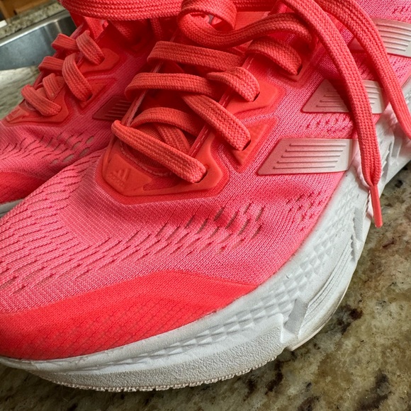 adidas Women's Questar 2022 Running Shoe - Picture 6 of 8